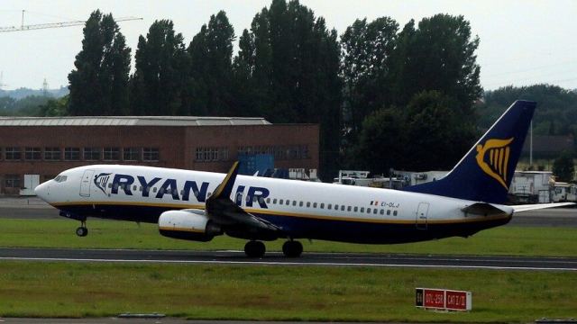 Ryanair CEO'su O'Leary, Avrupa'da uçak bileti fiyatlarının yükselebileceğini açıkladı