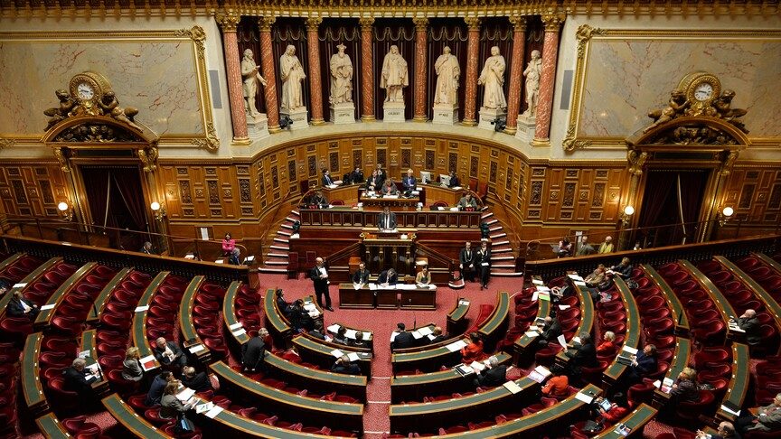 Fransa'da Kısmi Senato Seçimleri Başladı