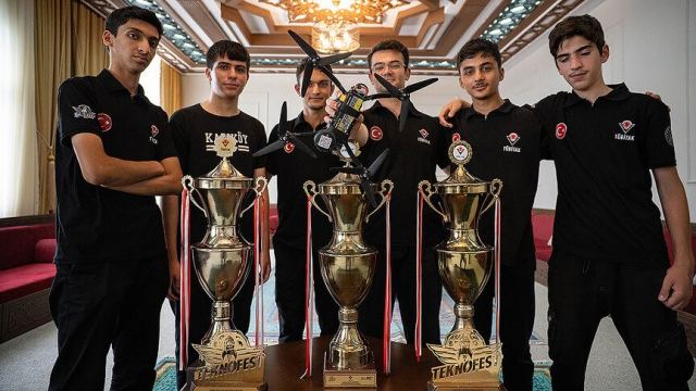 Kadıköy Anadolu İmam Hatip Lisesi, TEKNOFEST'te üçüncü kez birinci oldu