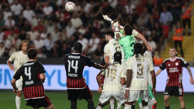 Fenerbahçe, Gaziantep FK ile Berabere Kaldı: Yorumlar Çelişkili