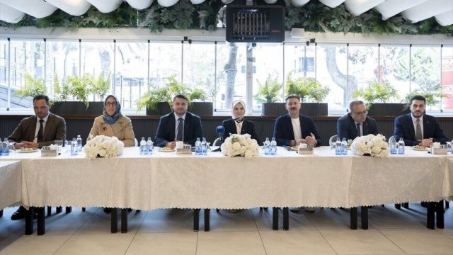 Bakan Göktaş, Bahçelievler'de Muhtarlarla Buluştu