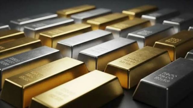 Piyasalarda Dolar ve Faiz Baskısı, Altın ile Gümüş Değer Kaybetti