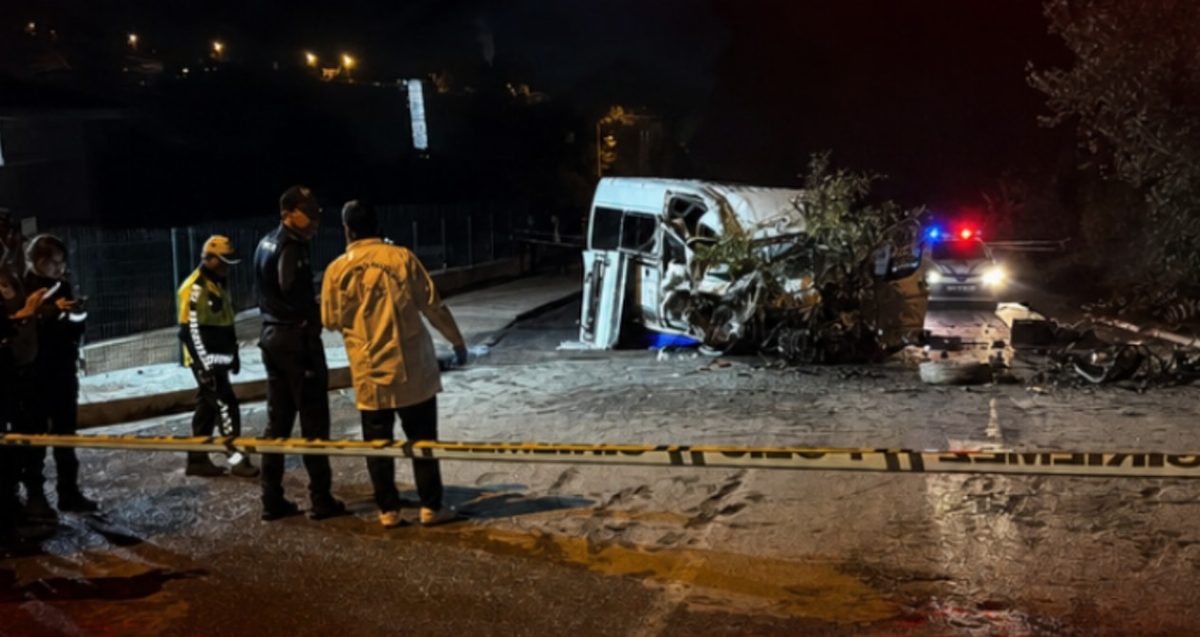 Karabük'te minibüs kontrolden çıktı, 6 kişi yaralandı