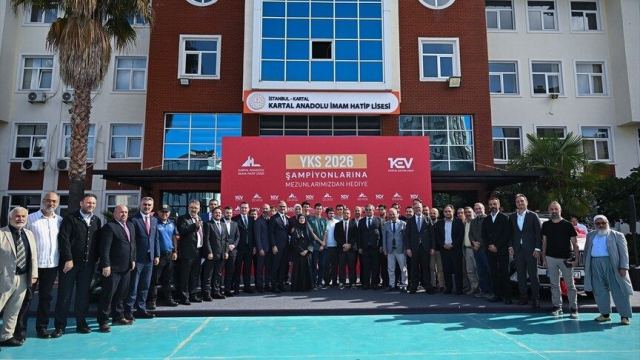Kartal Anadolu İmam Hatip Lisesi'nde eğitim yılı açılışı yapıldı
