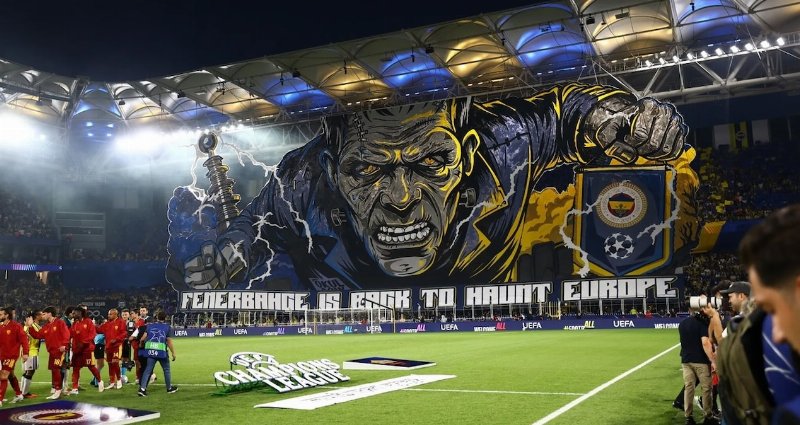 Fenerbahçe'nin Roma Maçı İçin Hazırladığı Etkileyici Koreografi