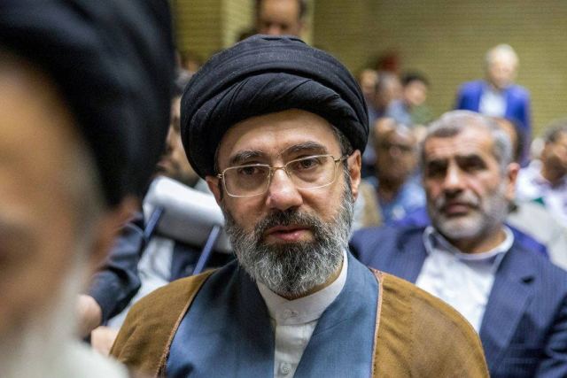 Hamaney, Hürmüz Boğazı'nda ABD'ye rest çekti