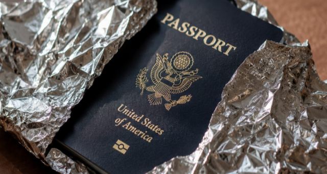 Pasaportlarını Folyoya Saranlar Artıyor