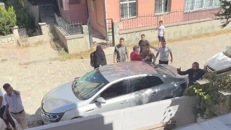 Büyükçekmece'de araç parkı nedeniyle kavga yaşandı