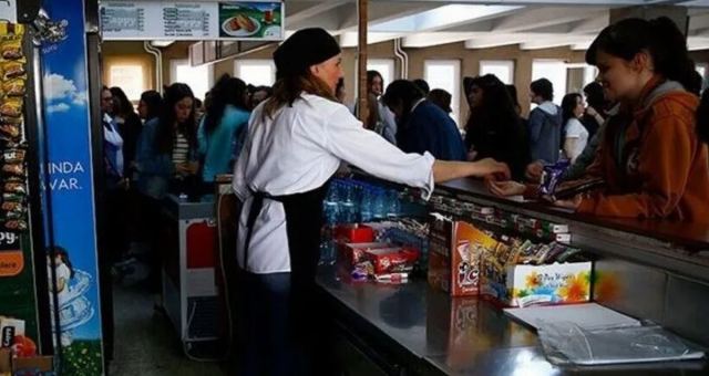 Okul kantinlerinde yasaklı ürünler belirlendi