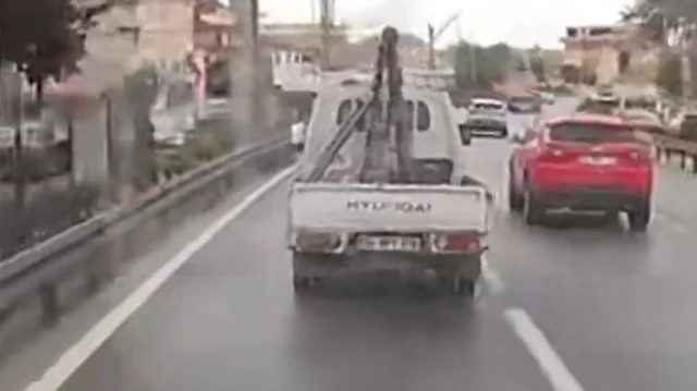 Büyükçekmece'de Ambulansa Yol Vermeyen Sürücü Tepki Çekti