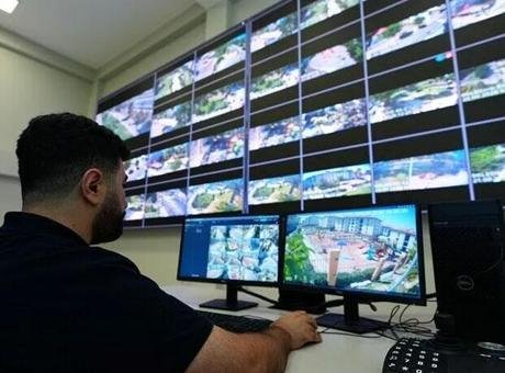 Esenler'de Eğitim Güvenliği Artıyor: 70 Okul Kamera Ağına Dahil Edildi