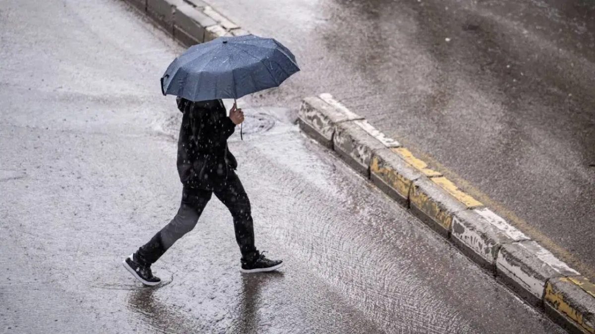 İstanbul'da Sağanak Yağış Uyarısı: Sıcaklıklar Düşüyor
