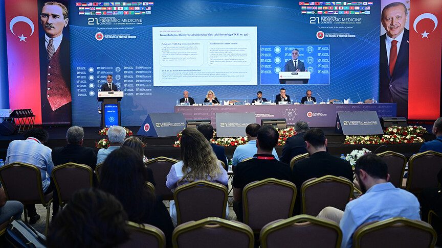 Uluslararası Adli Tıp Günleri'nde oturumlar devam ediyor