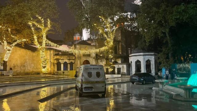 Eyüpsultan Camii'nde Kavga: Silah Sesleri Yükseldi