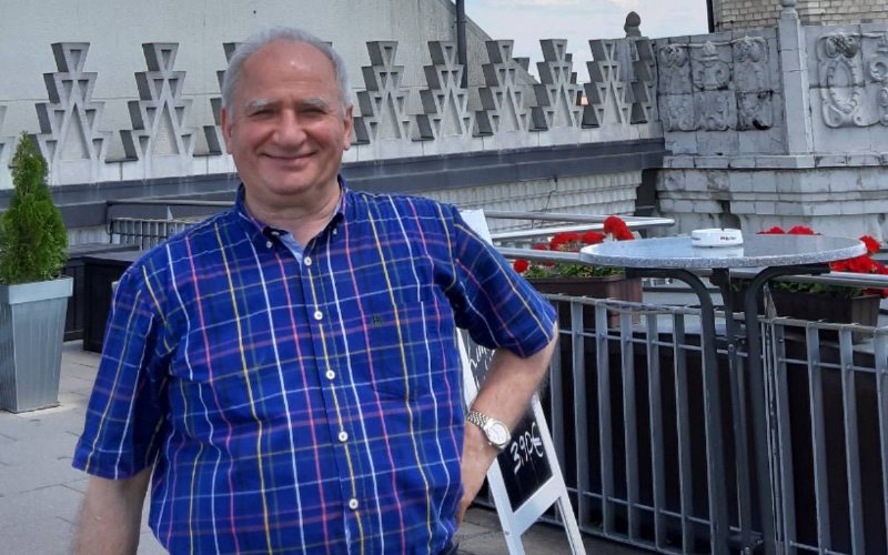 Almanya'daki Öğretmenlerden Kemal Yalçın'a Yasağa Tepki
