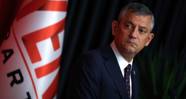 Özgür Özel, Kabinedeki Bakanın 200 Milyon Euro İşlemi Yaptığını İddia Etti