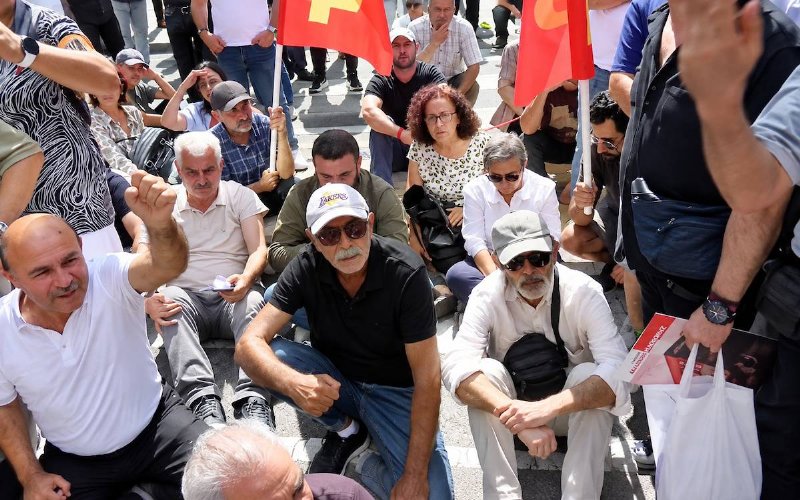 Üsküdar'da Siyasi Çalkantılar: Halk İradesi Tehdit Altında mı?