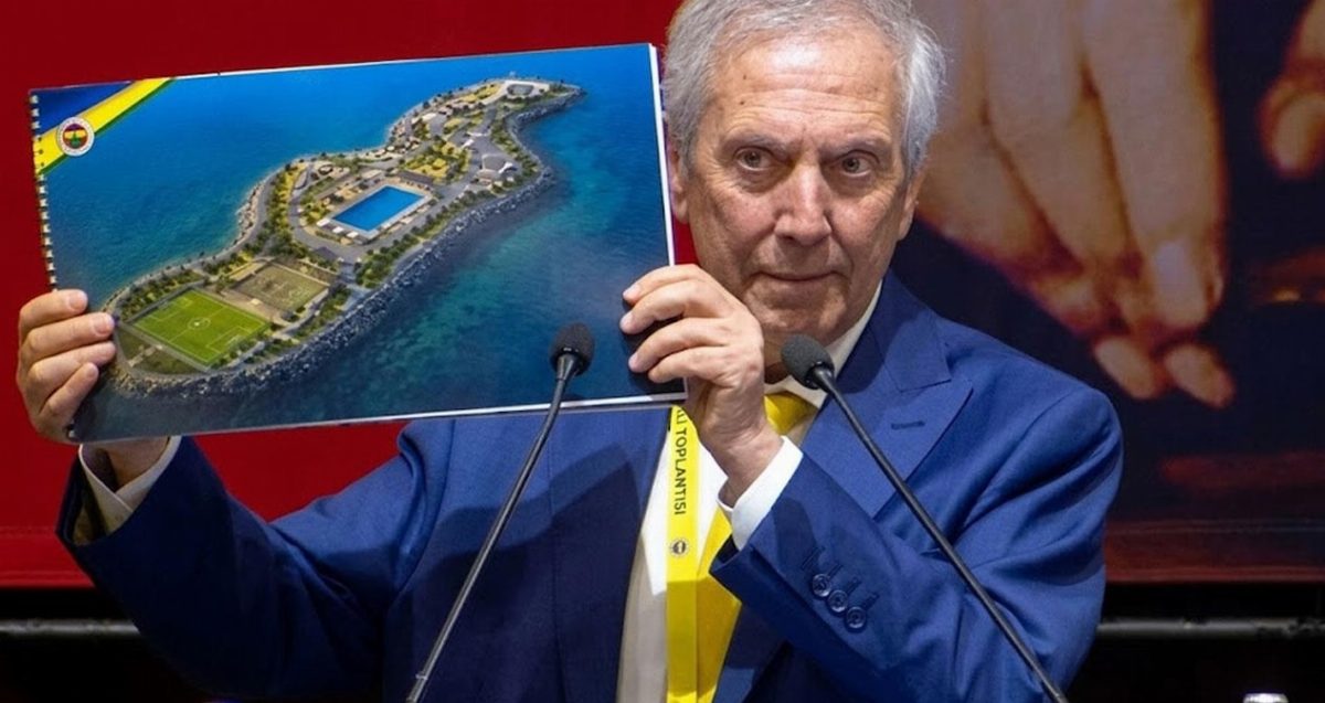 Galatasaray Aziz Yıldırım'a Üniversite ve Ada Göndermesi Yaptı