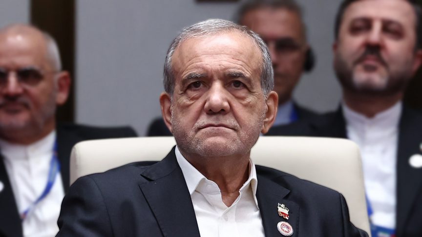 İran Cumhurbaşkanı Pezeşkiyan BRICS'te yerel paralarla ticaret mesajı verdi