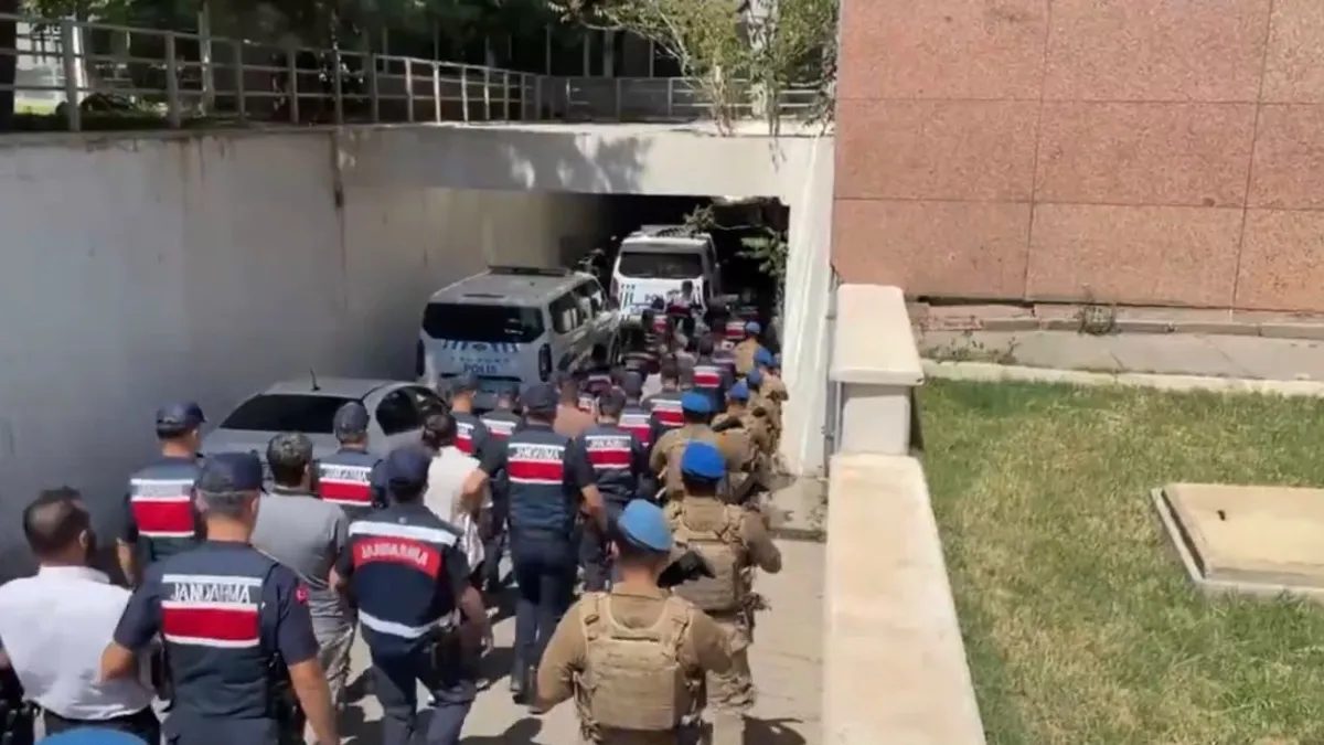 İçişleri Bakanlığı DEAŞ operasyonunda 83 şüpheli yakaladı