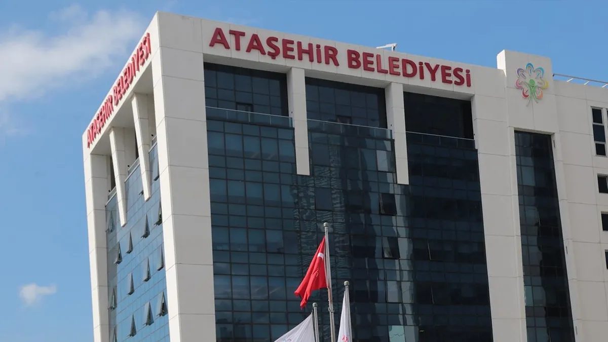 Ataşehir Belediyesi'nde CHP'li 6 Meclis Üyesi AK Parti'ye Geçti