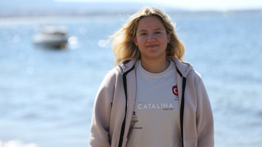 Ece Demir, Catalina Kanalı'nı geçerek yeni hedefi Manş Denizi