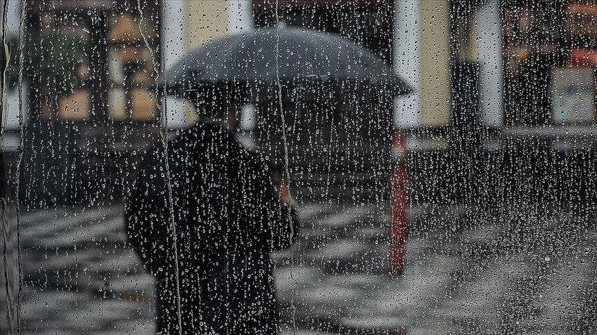 Meteoroloji İstanbul için kuvvetli yağış uyarısı yaptı