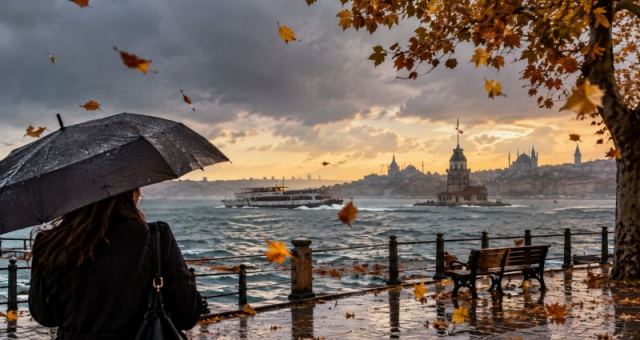 İstanbul'da Sonbahar Geliyor: Yağış ve Serin Hava Bekleniyor