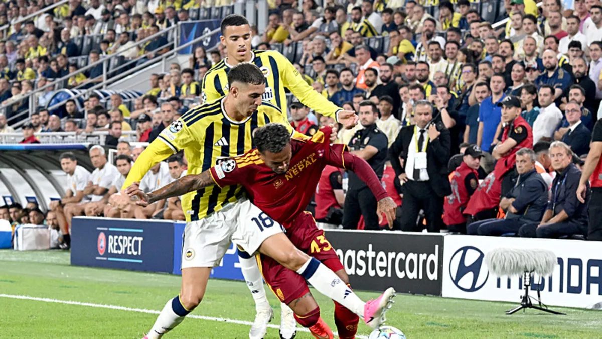 Fenerbahçe Mert Müldür'ün Sakatlığından Dolayı Operasyon Geçirdi