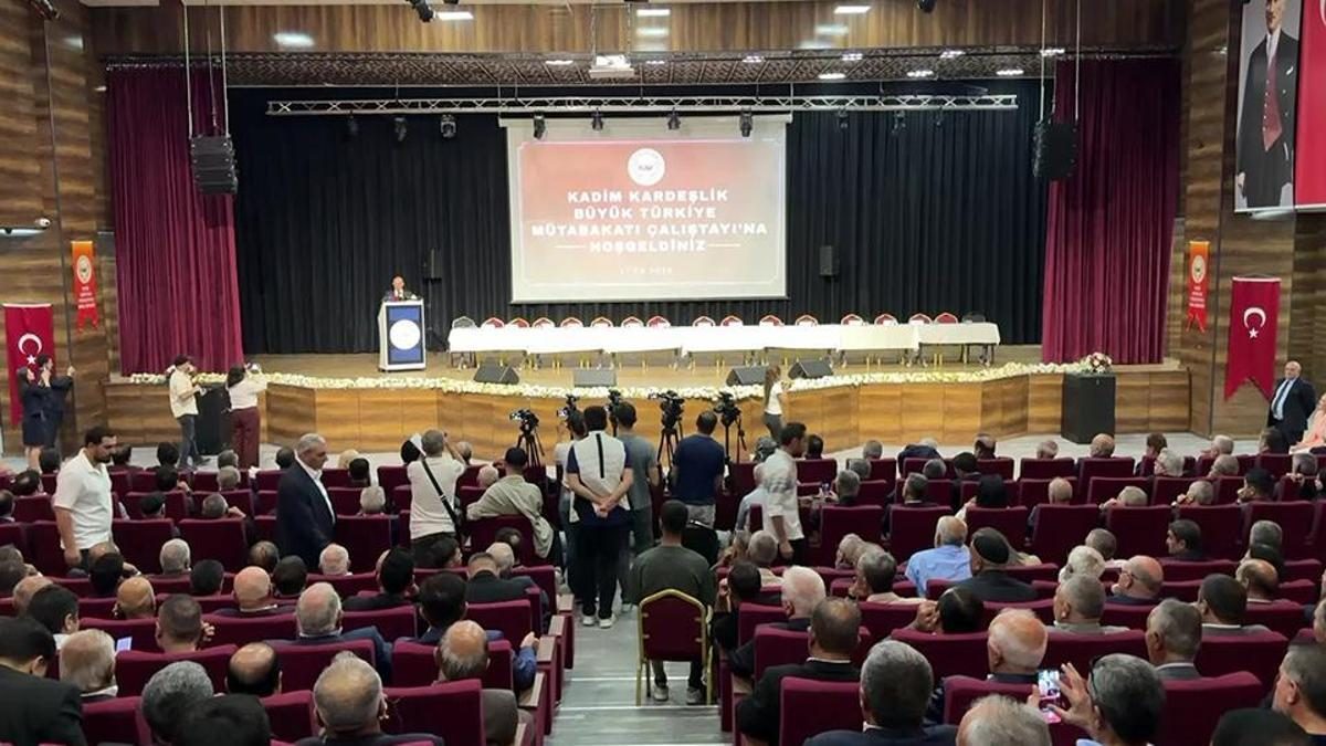 Aşiretler Terörsüz Türkiye İçin Van'da Buluştu