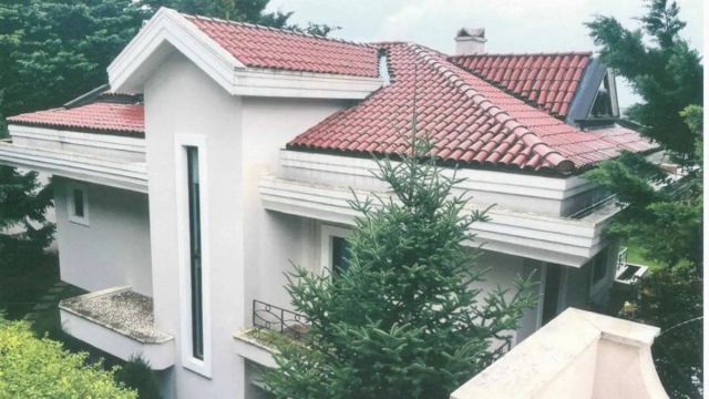 İstanbul'da 1.2 milyar TL'lik 5 lüks villa elden alındı