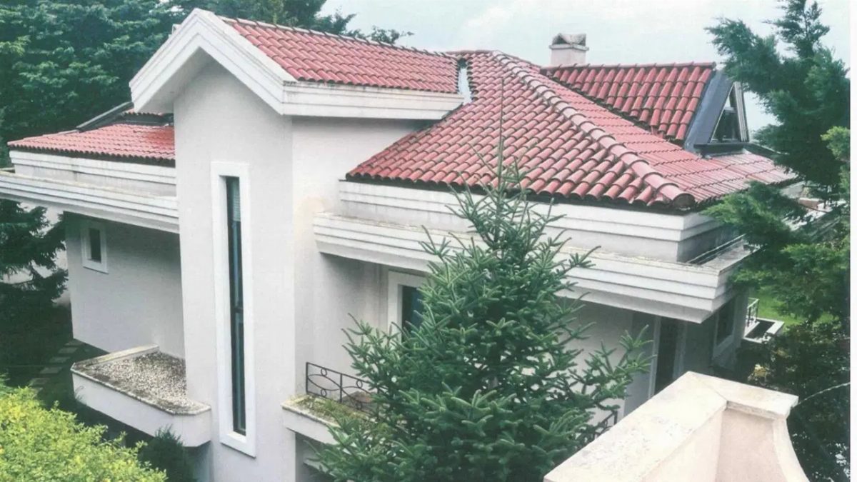 İstanbul'da 1.2 milyar TL'lik 5 lüks villa elden alındı