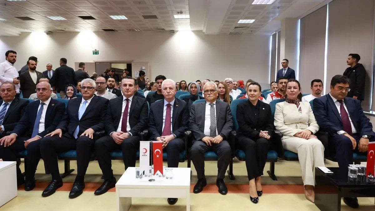 Türk Kızılay İstanbul'da Kan Bağışı Altyapısına Destek Verdi