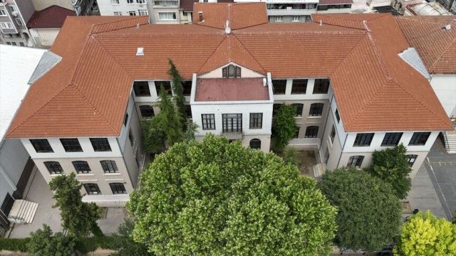 Fatih Gelenbevi Anadolu Lisesi eğitim mirasını yaşatıyor