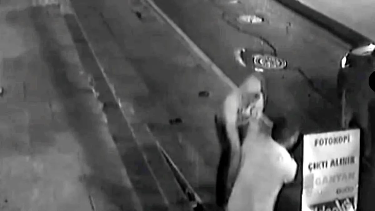 Zeytinburnu'nda alacak meselesi yüzünden kavga çıktı