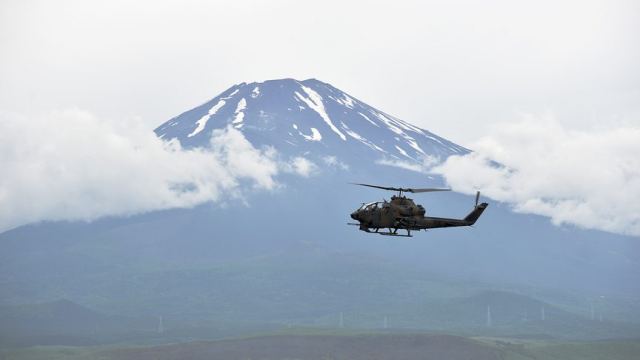 Fuji Dağı'nda mahsur kalanlar, helikopter için ücret ödeyecek
