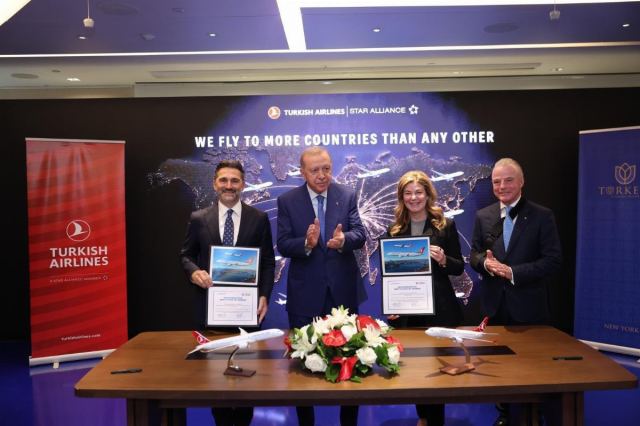 Türk Hava Yolları Boeing ile 150 Uçak Siparişi Anlaşması İmzaladı