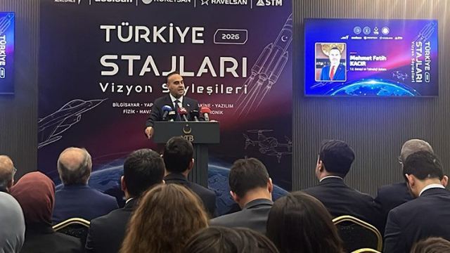Bakan Kacır, Türkiye'de Yapay Zeka Projelerini Destekleyecek