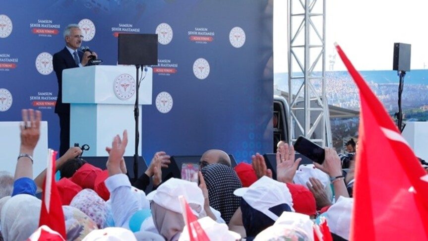 Ulaştırma ve Altyapı Bakanı Uraloğlu: AK Parti'nin hizmet anlayışı rakipsiz