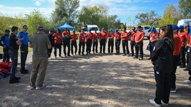 Büyükçekmece'deki Savaş Muhabirliği Eğitimi Devam Ediyor