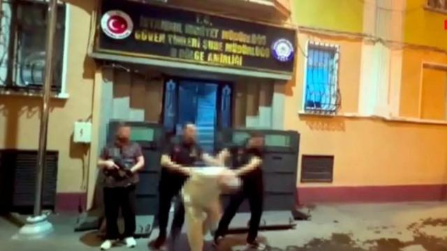 Beyoğlu'nda Bankta Unutulan Cep Telefonu Çalındı