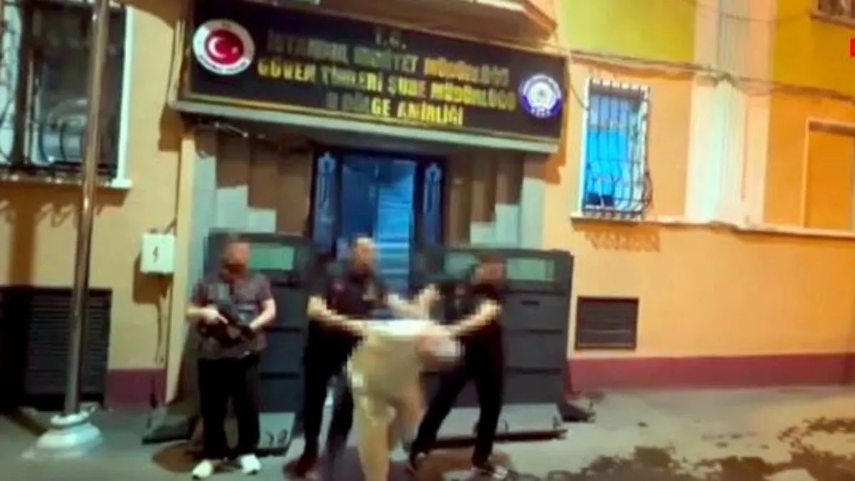Beyoğlu'nda Bankta Unutulan Cep Telefonu Çalındı