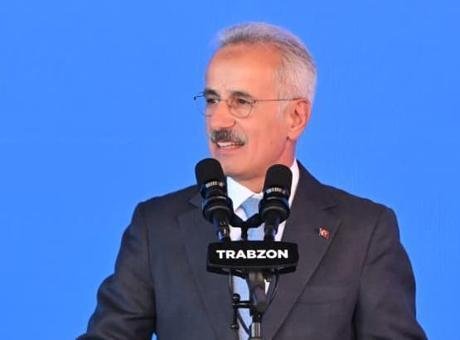 Trabzon'a Yeni Bir Yaşam Merkezi: Ulaştırma Bakanı Uraloğlu Açıklamalarda Bulundu