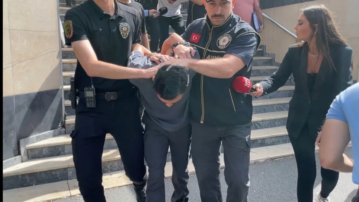 Fatih'te döviz ofisindeki cinayetle ilgili 12 şüpheli adliyeye sevk edildi