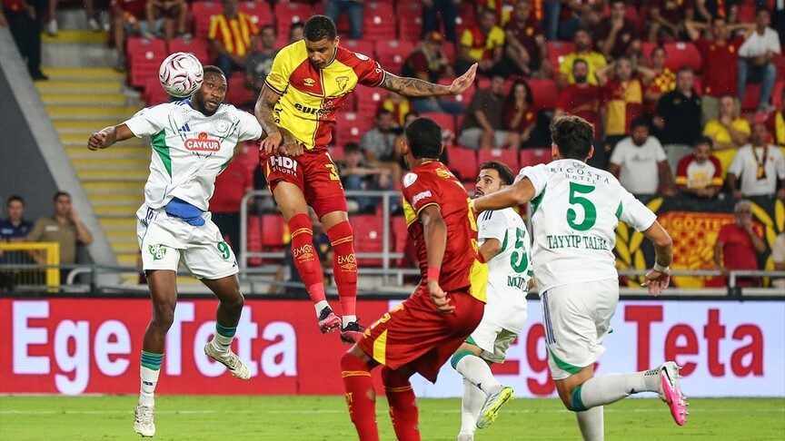 Göztepe, Çaykur Rizespor ile 2-2 Beraber Kaldı