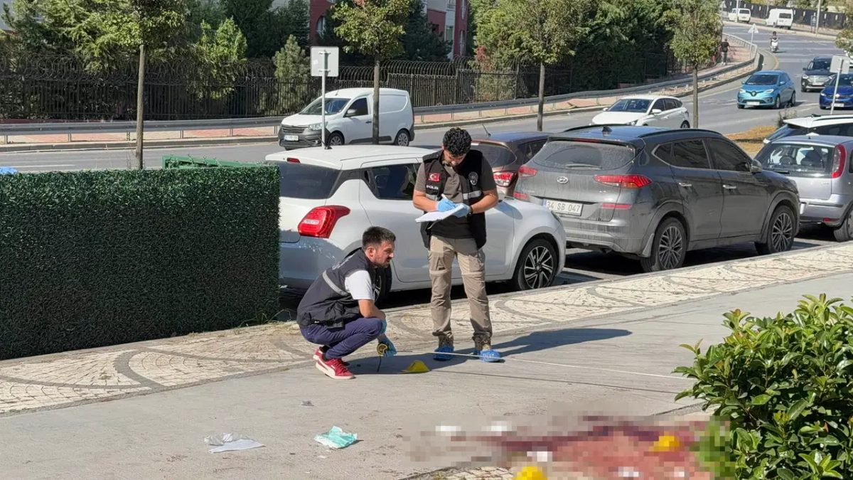 Başakşehir'de Alacak Verecek Kavgasında İki Kişi Yaralandı