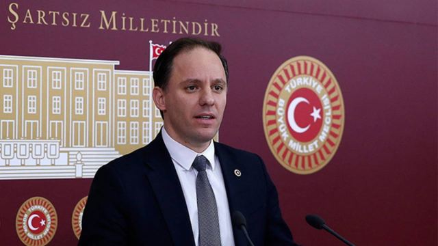 Deniz Yavuzyılmaz: Milyonlarca vatandaş 'hükümet istifa' demeli