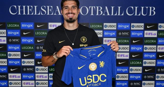 Chelsea, Pedro Neto ile 2032'ye Kadar Anlaşma Sağladı