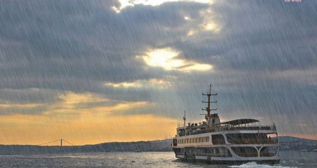 İstanbul'da Pazar Akşamı Yağışlar Şiddetlenecek