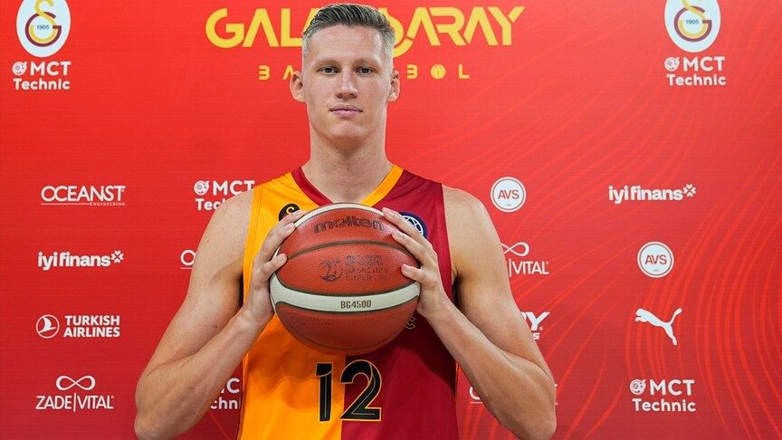 Galatasaray MCT Technic oyuncuları Pierre ve Bleijenbergh memnun